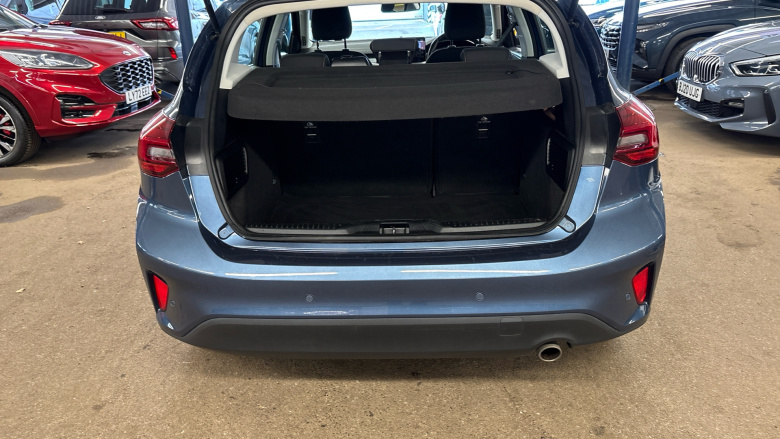 Ford Focus 1.0 EcoBoost Titanium 5dr Petrol Hatchback